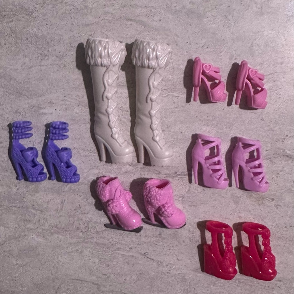 Barbie Shoes Fashion Doll Shoe Lot- Skates, Boots and Heels